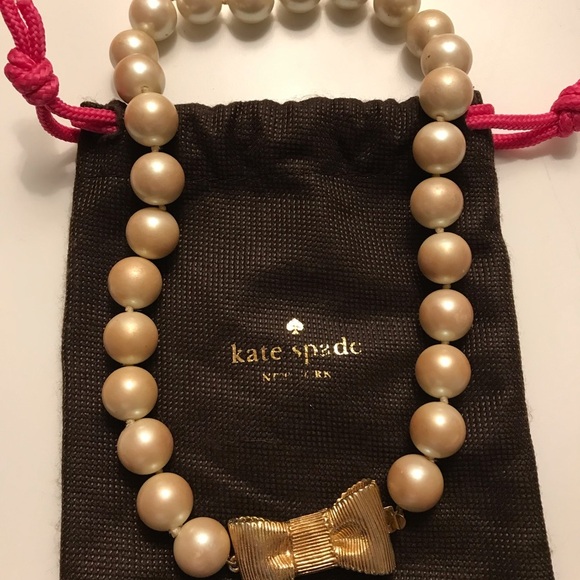 Kate Spade New York All Wrapped Up Pearl Necklace Gold 18" Ribbon Bow co… - Picture 2 of 5